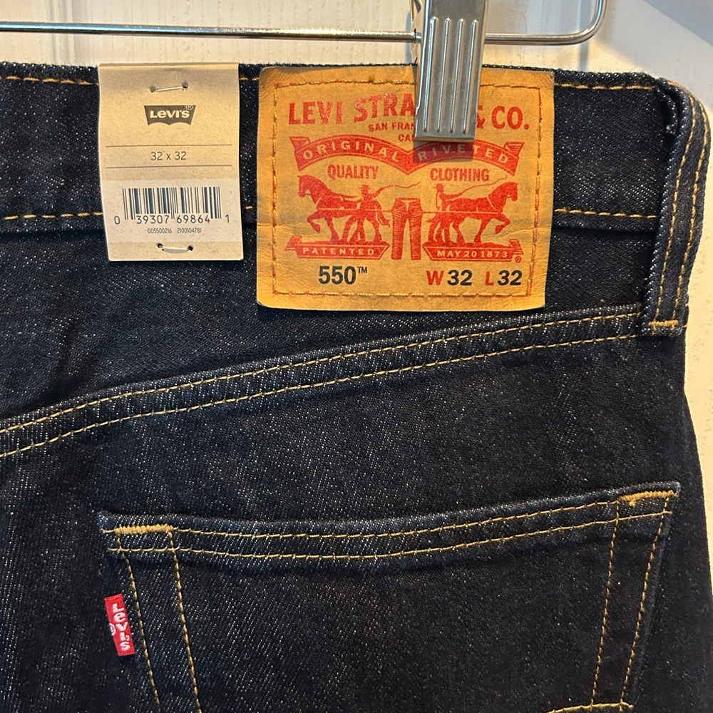 Levi's Men's Dark Blue Relaxed Jeans